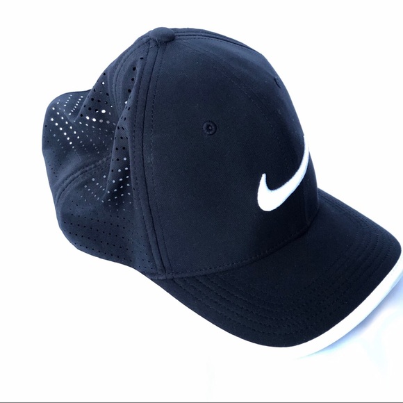 Nike Accessories - Black and white Nike AeroBill with dri-fit
